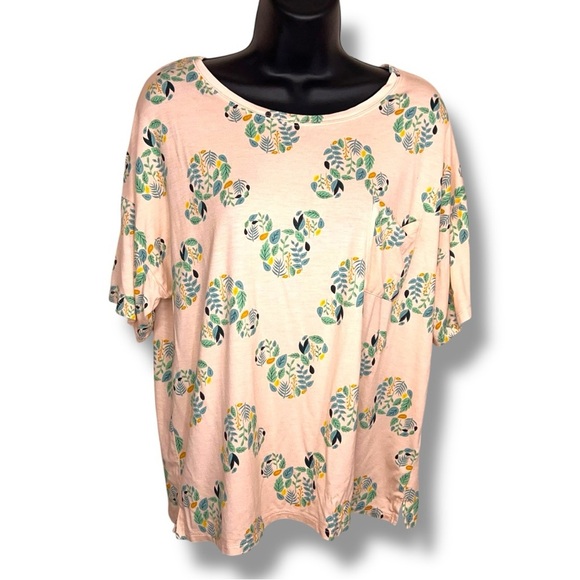 Medium Disney Pink Green Leaves Mickey Mouse Shapes Tshirt Lightweight Tee - Picture 1 of 14